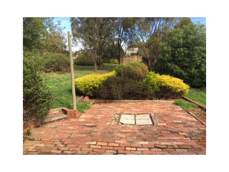 11 Davis Street, Creswick VIC 3363