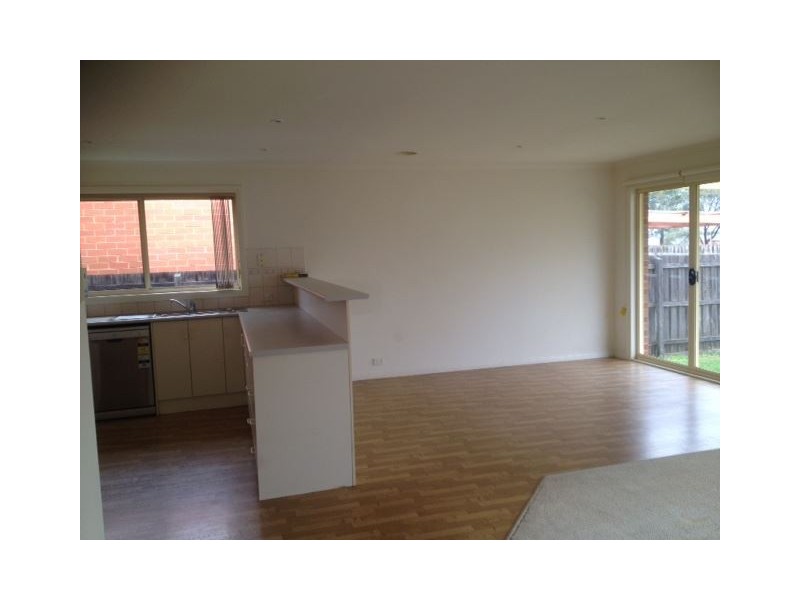 8 Zofia Place, Alfredton VIC 3350