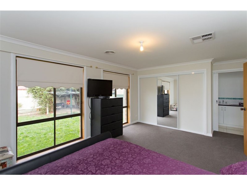 11 Lanita Street, Delacombe VIC 3356