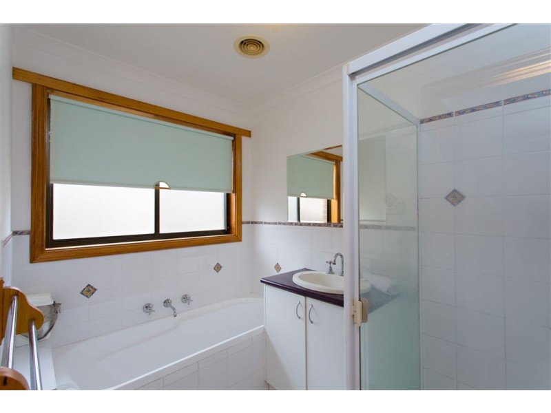 11 Lanita Street, Delacombe VIC 3356