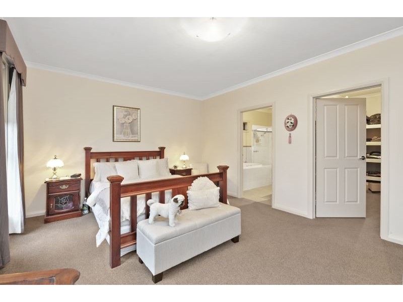 32 Boulevarde Drive, Alfredton VIC 3350