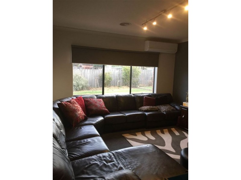 9 Maurie Paull Court, Mount Clear VIC 3350