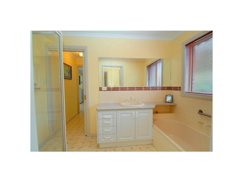 2/1016 Howitt Street, Wendouree VIC 3355