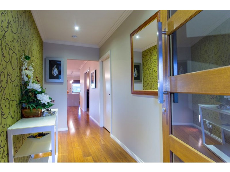 4 Jonathan Court, Brown Hill VIC 3350