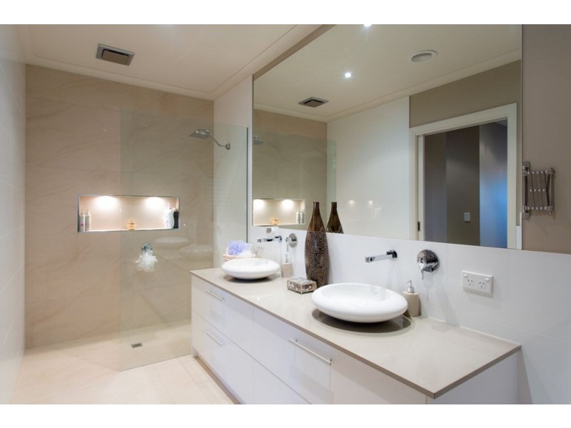 4 Jonathan Court, Brown Hill VIC 3350