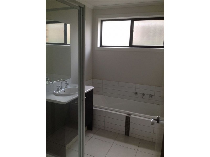 23 Carmichael Court, Sebastopol VIC 3356