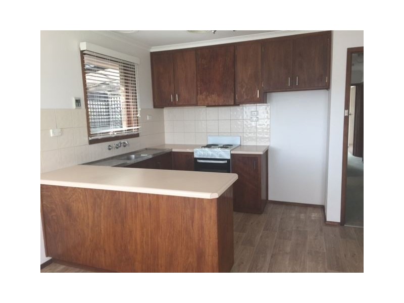 42 Montgomery Street, Wendouree VIC 3355