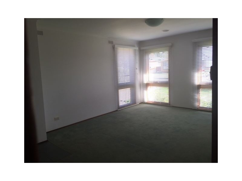 42 Montgomery Street, Wendouree VIC 3355