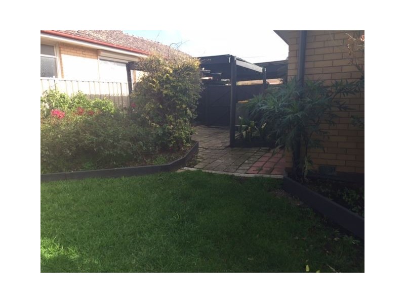 42 Montgomery Street, Wendouree VIC 3355