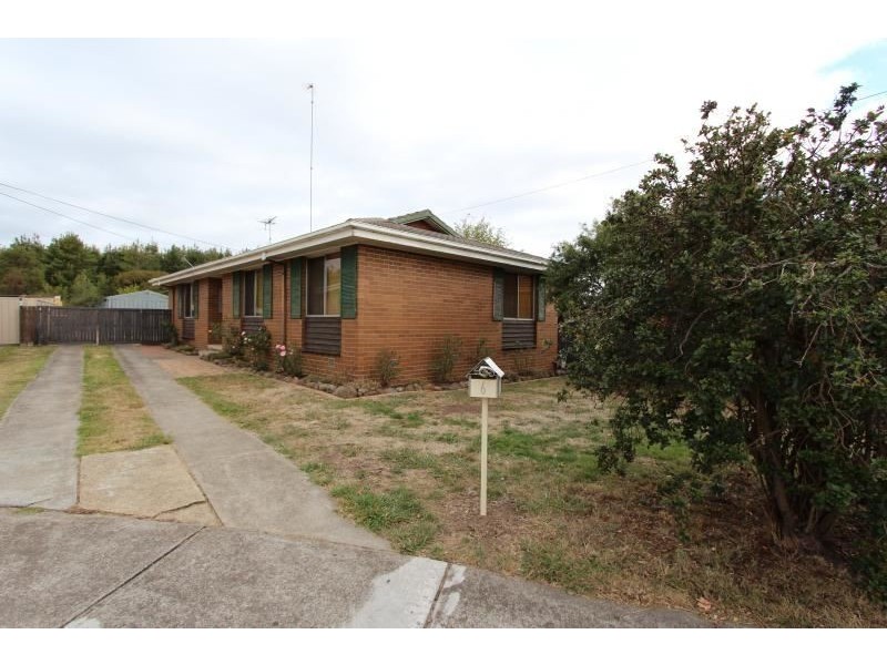 6 Nanta Court, Sebastopol VIC 3356