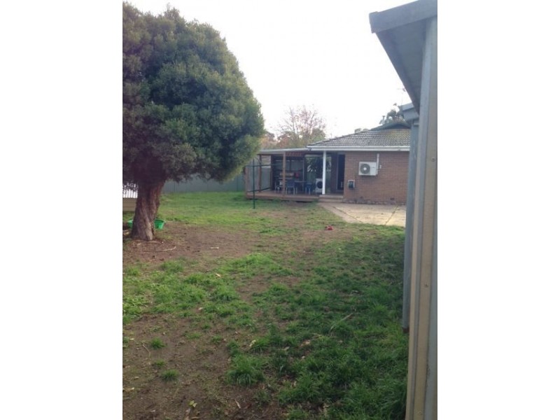 6 Nanta Court, Sebastopol VIC 3356