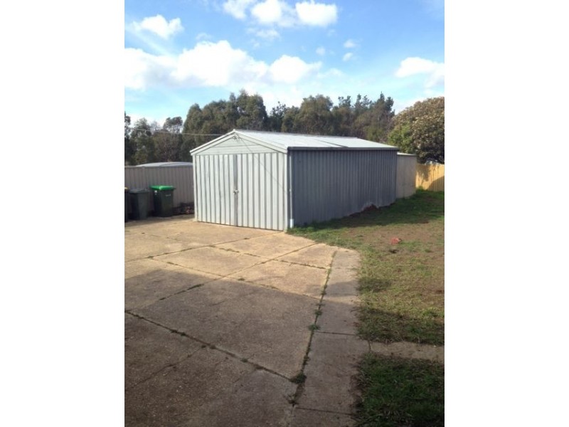 6 Nanta Court, Sebastopol VIC 3356