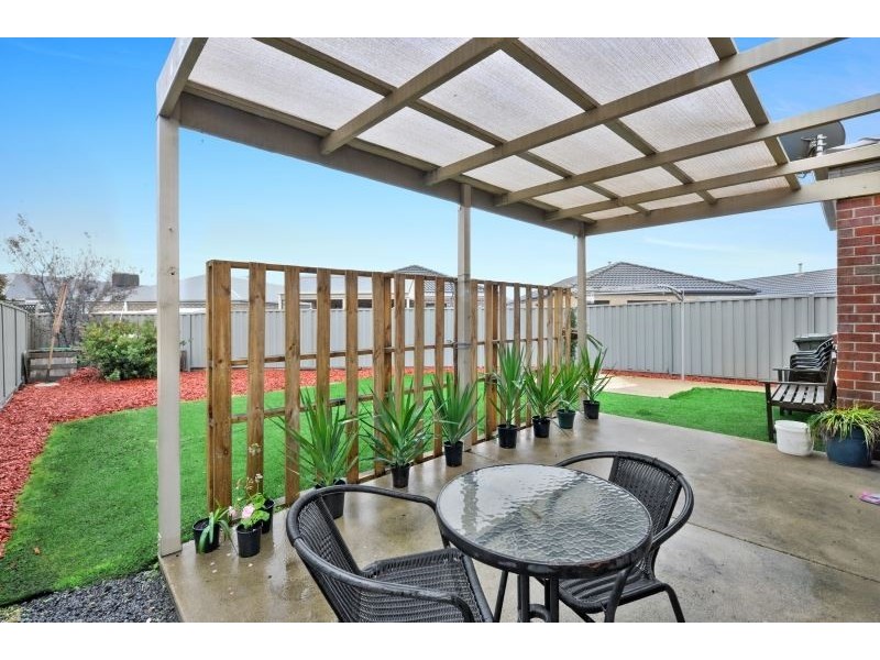 31 Ashwood Gardens, Mitchell Park VIC 3355