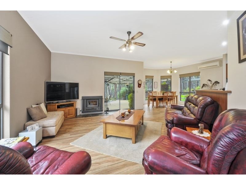 145 Post Office Road, Smythes Creek VIC 3351