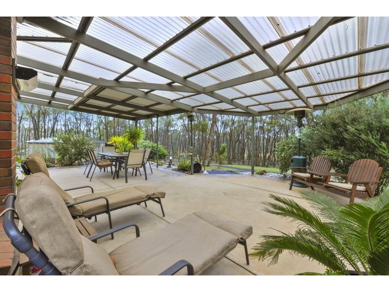 145 Post Office Road, Smythes Creek VIC 3351