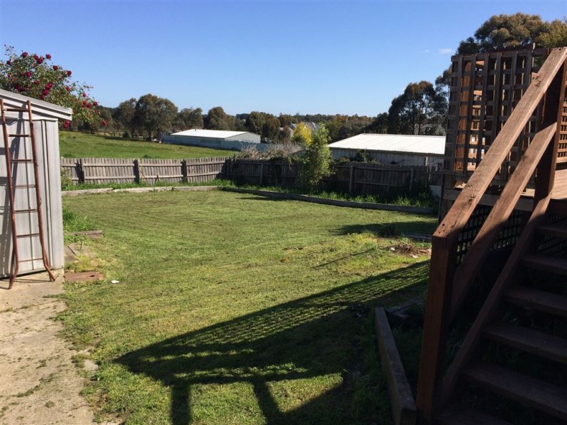 13 Sykes Ave, Mount Pleasant VIC 3350