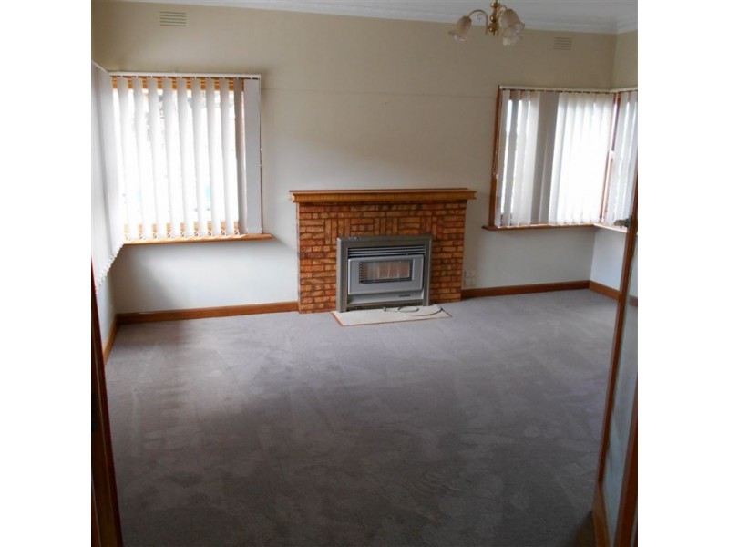 1/826 Bond Street, Mount Pleasant VIC 3350