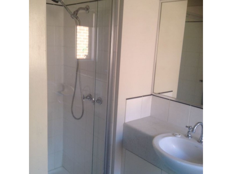 40 Lake Gardens Avenue, Lake Gardens VIC 3355