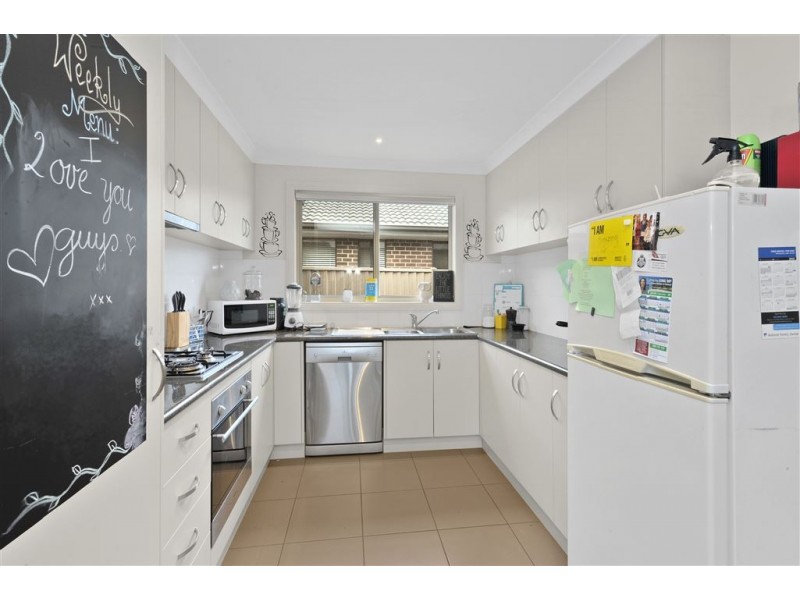 6 Oberon Street, Alfredton VIC 3350