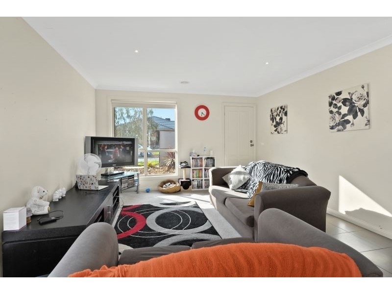 6 Oberon Street, Alfredton VIC 3350