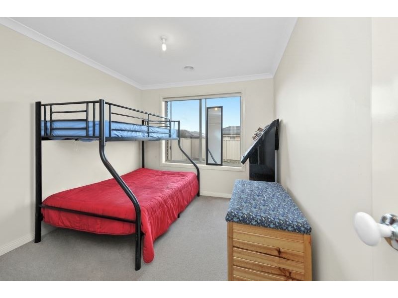 6 Oberon Street, Alfredton VIC 3350