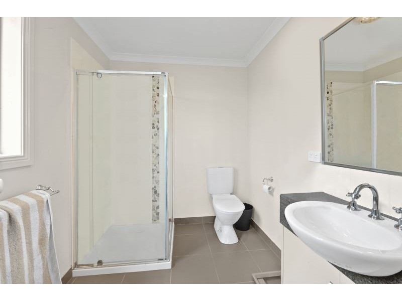 6 Oberon Street, Alfredton VIC 3350