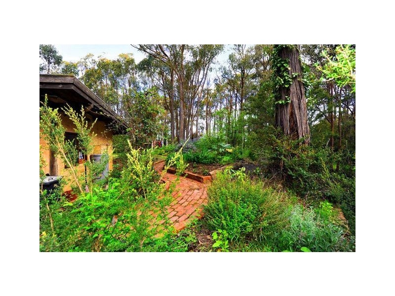 9 Stringybark Drive, Brown Hill VIC 3350