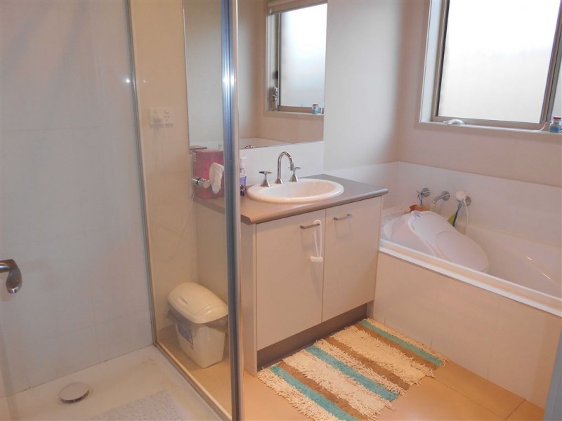 23 Oberon Street, Alfredton VIC 3350