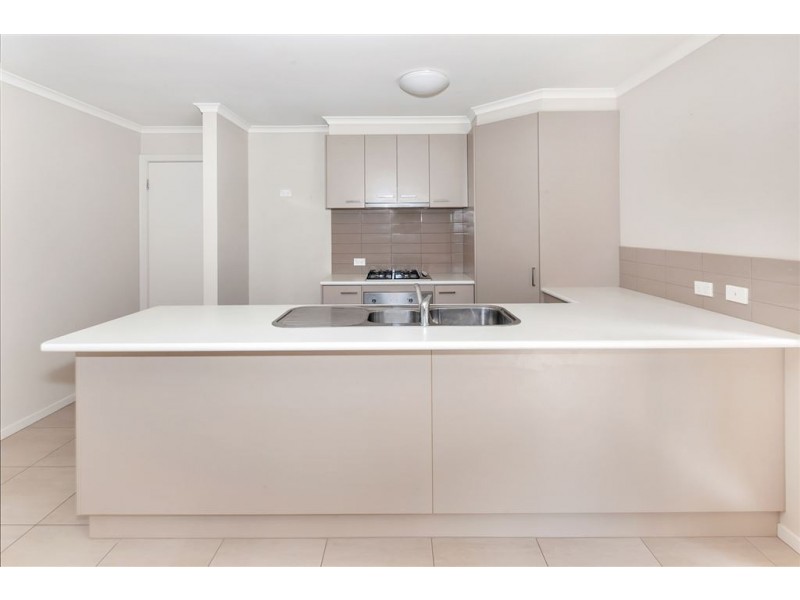 2/30 Albion Street, Sebastopol VIC 3356