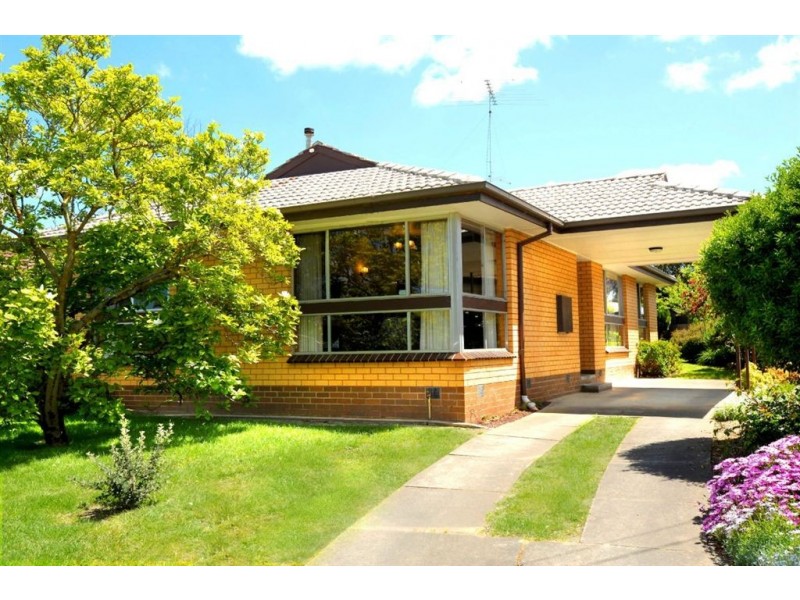 28 Rowlands Street, Sebastopol VIC 3356