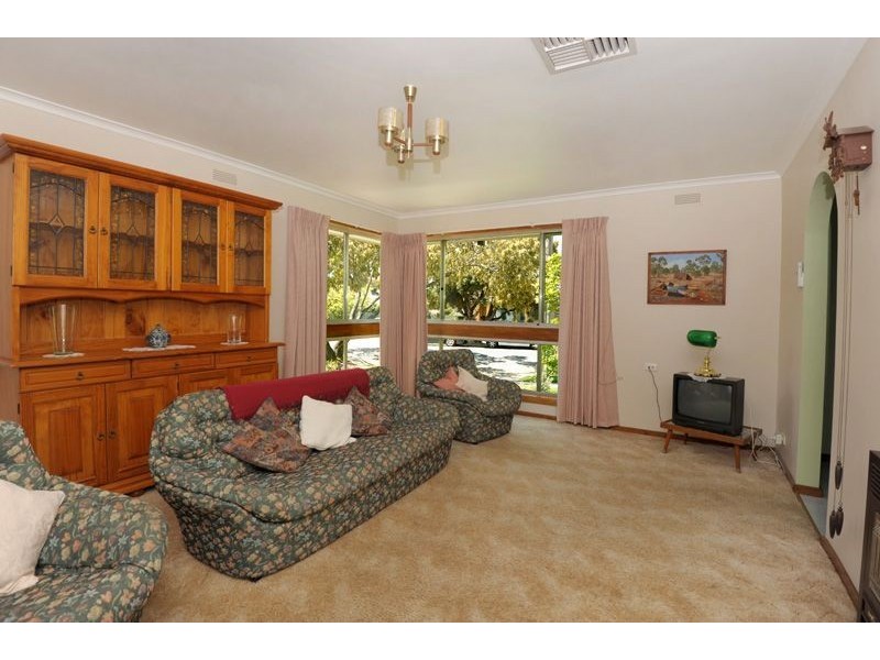 28 Rowlands Street, Sebastopol VIC 3356