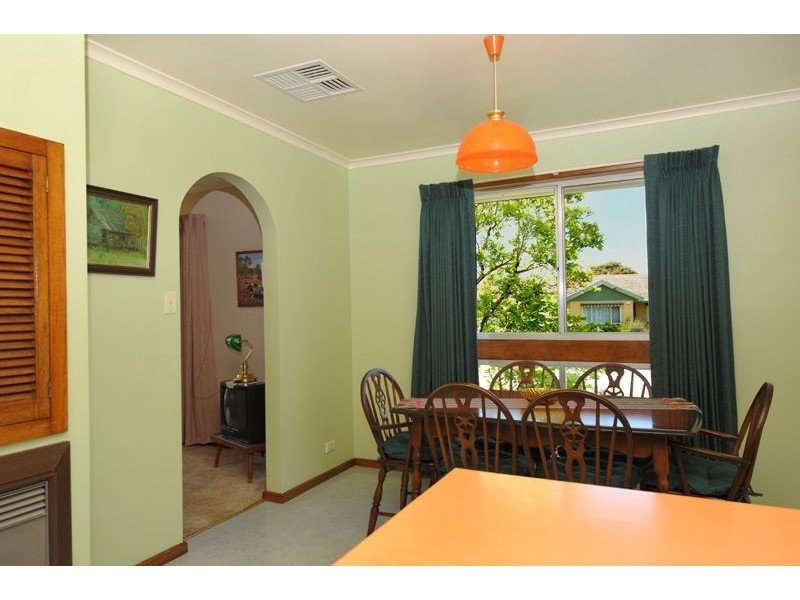 28 Rowlands Street, Sebastopol VIC 3356