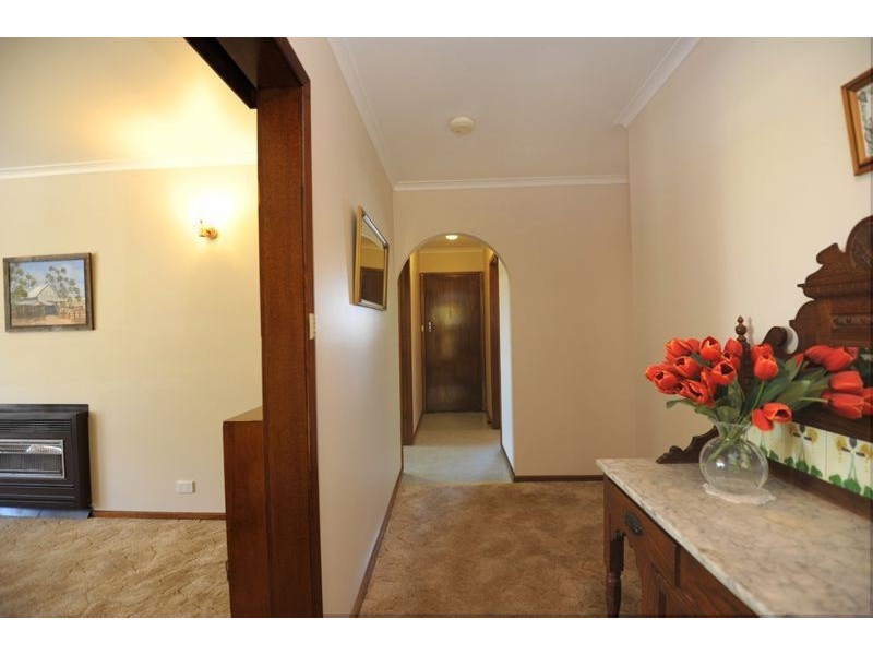 28 Rowlands Street, Sebastopol VIC 3356