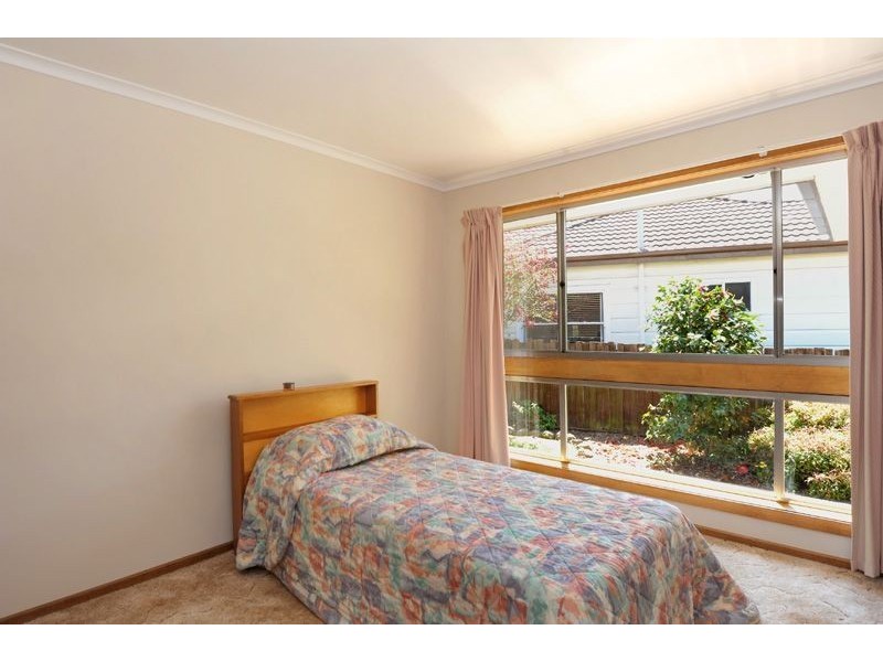 28 Rowlands Street, Sebastopol VIC 3356