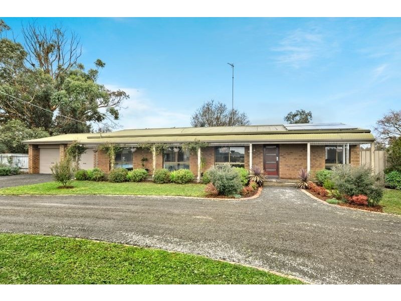 17 Berna Court, Ross Creek VIC 3351