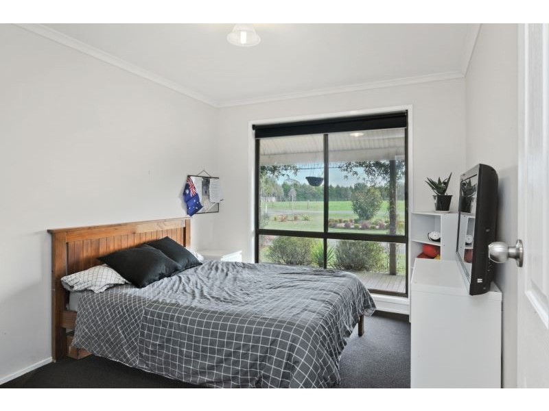 17 Berna Court, Ross Creek VIC 3351