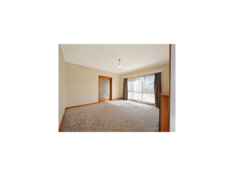 2 Margaret Street, Wendouree VIC 3355