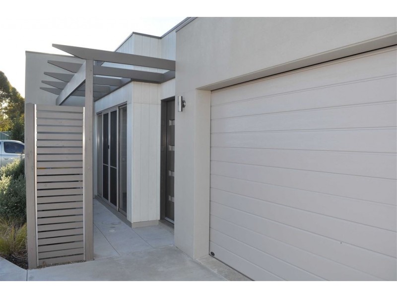 3 Latitude Court, Ballarat East VIC 3350