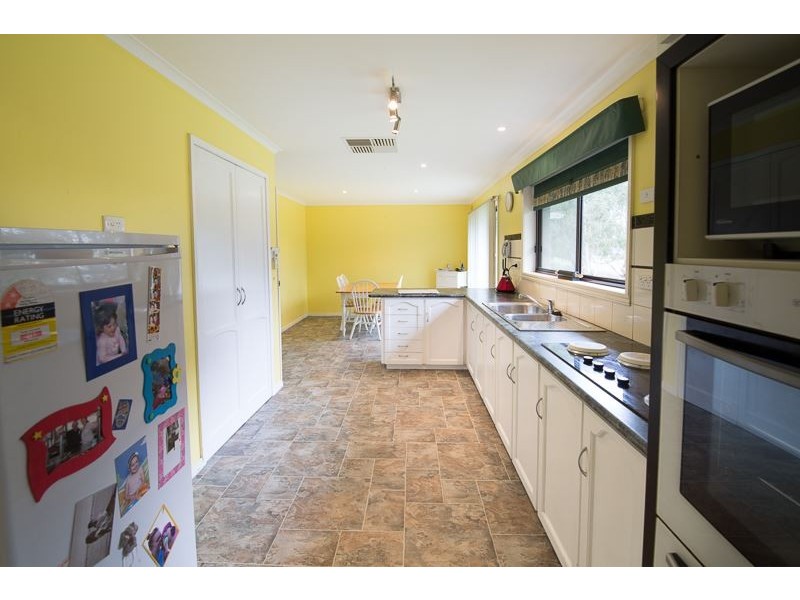 1 Clapperton Street, Lexton VIC 3352