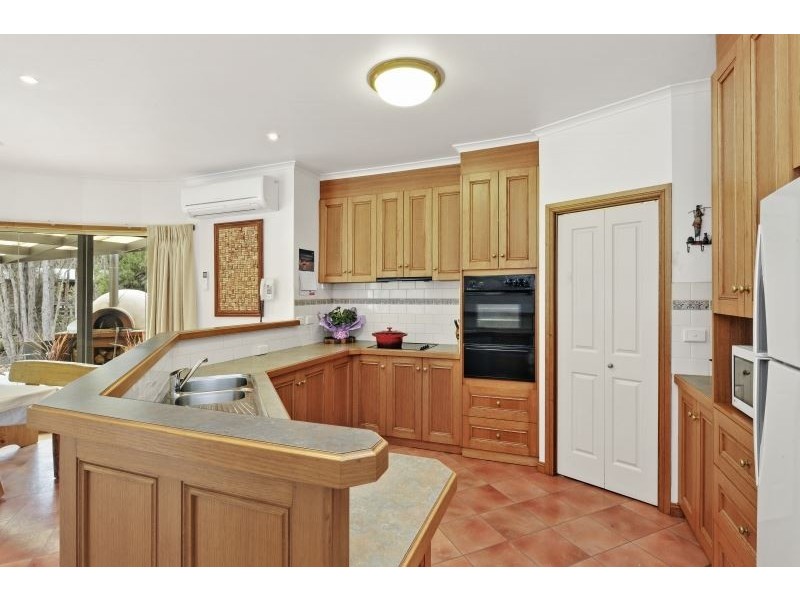 13 Timbertop Drive, Mount Helen VIC 3350