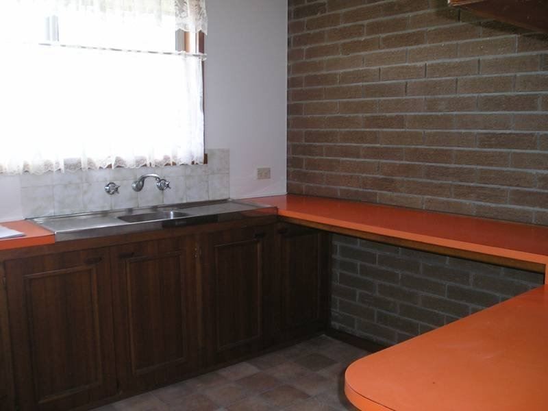 2/10 Malmesbury Street, Wendouree VIC 3355