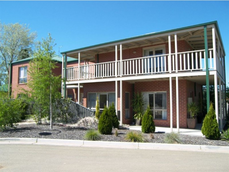 37 Monastery Drive, Wendouree VIC 3355