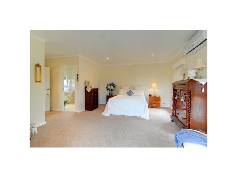 37 Monastery Drive, Wendouree VIC 3355