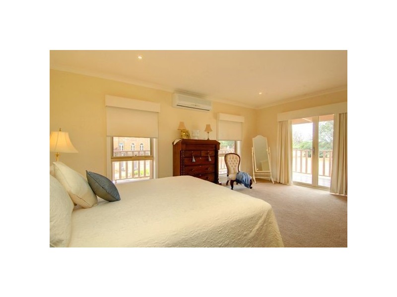 37 Monastery Drive, Wendouree VIC 3355