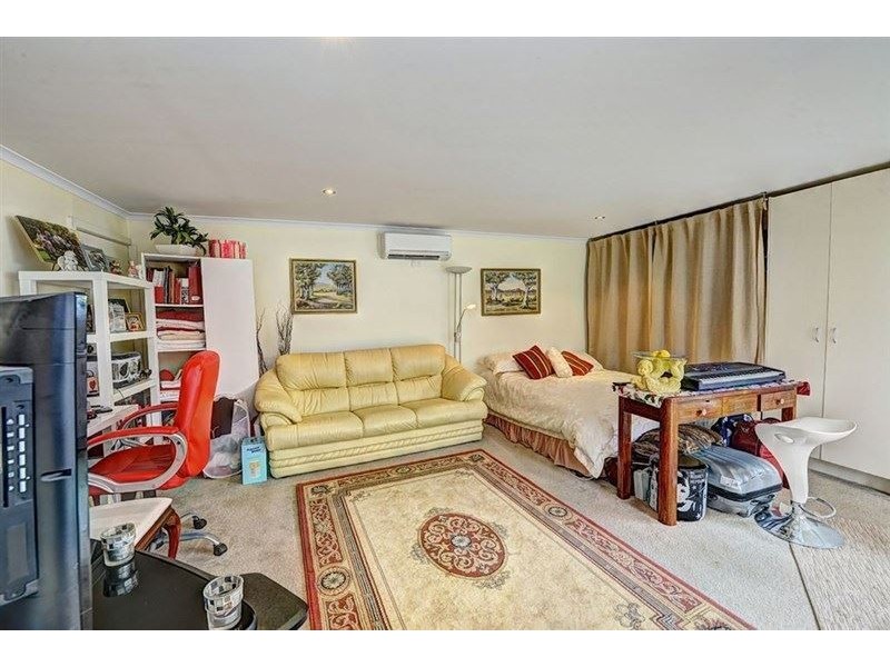 332 albert St, Sebastopol VIC 3356