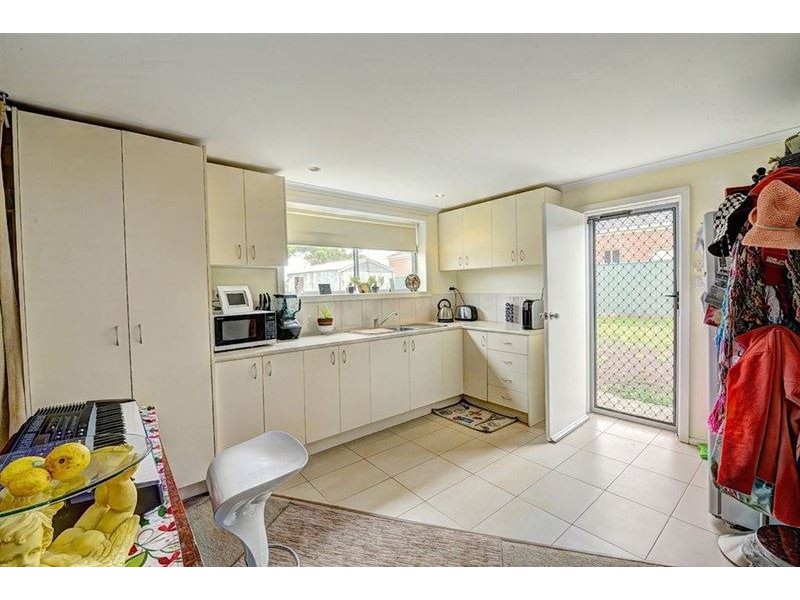 332 albert St, Sebastopol VIC 3356