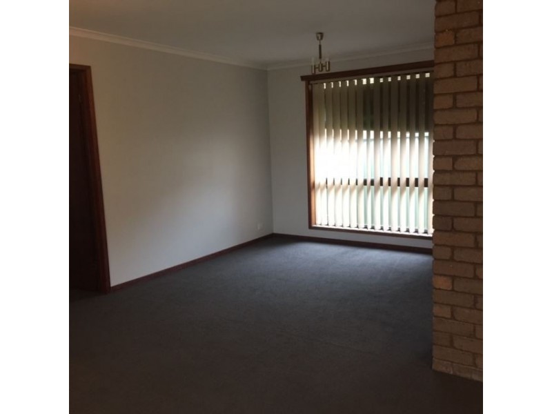 10 Conniston Street, Wendouree VIC 3355