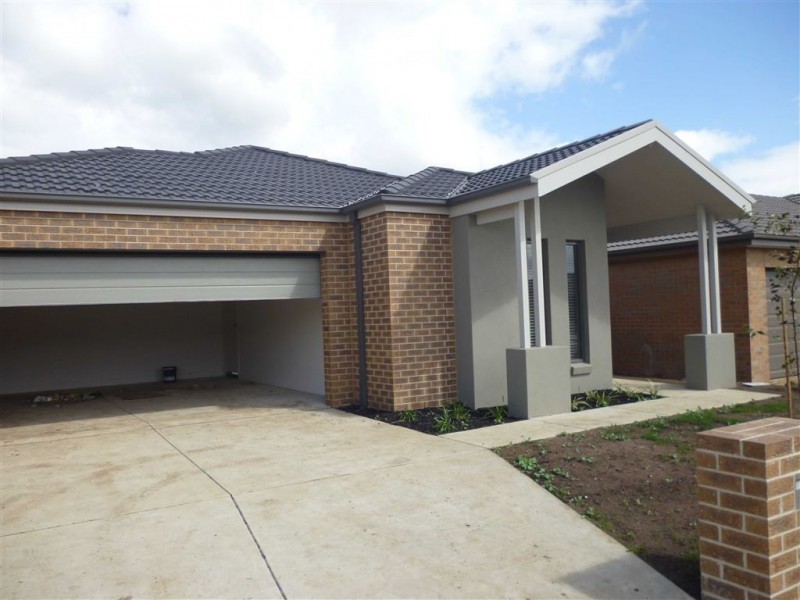 36 chase boulevard, Alfredton VIC 3350