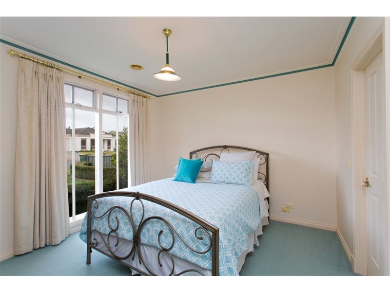 3 Ashford Court, Invermay Park VIC 3350