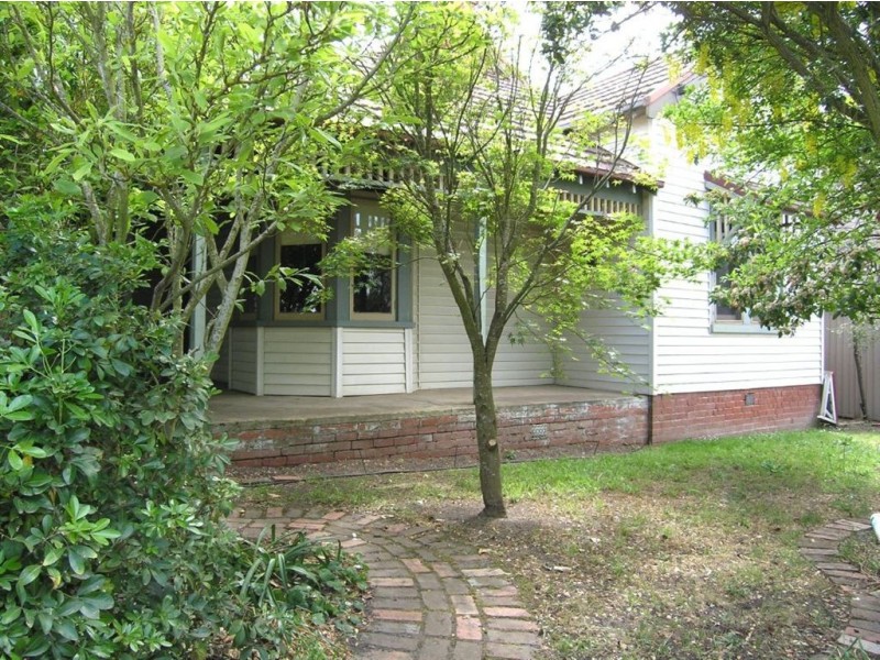 14 Devon Street, Lake Wendouree VIC 3350